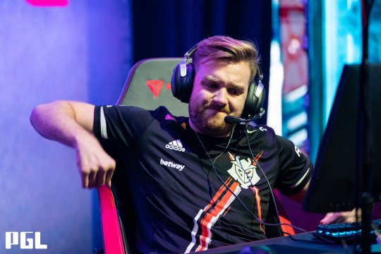 创新药与短剧互动游戏概念崛起 主力资金流入86股超亿元